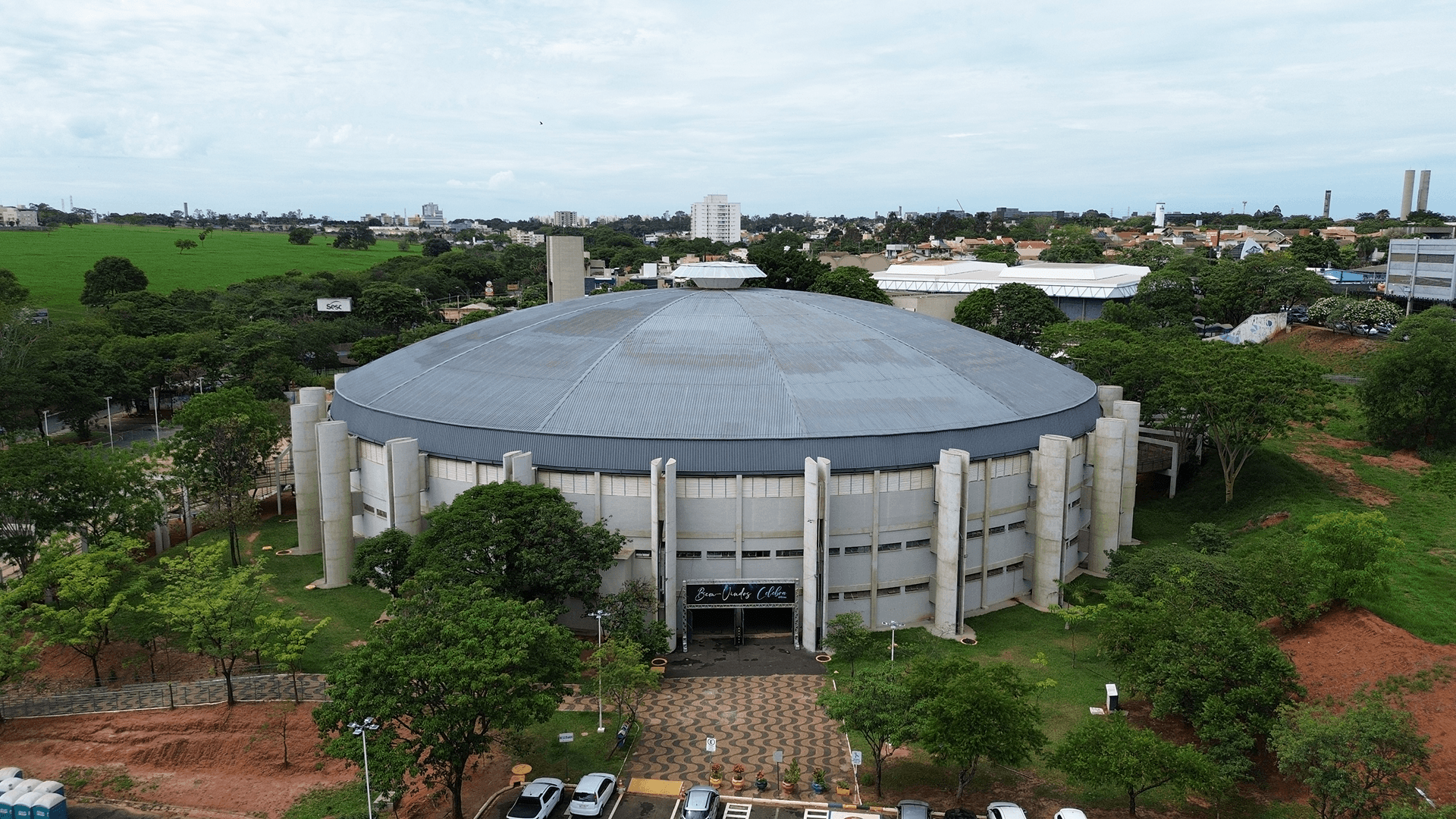 Secretaria de Esportes: Pintura de quadras